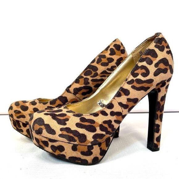 MOSSIMO FAUX SUEDE ANIMAL PRINT PLATFORMS SIZE 5.5 - Picture 1 of 5
